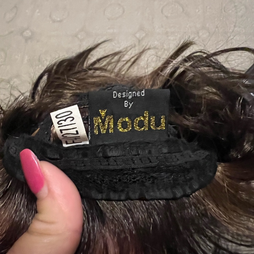 Wig - Picture 5 of 9